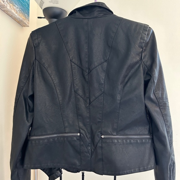 Leather jacket - Picture 4 of 4